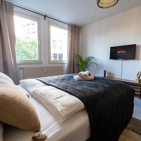 Zentral & Modern Nahe Hauptbahnhof Mit Privatparkplatz & Schnellem Wlan Apartment Essen